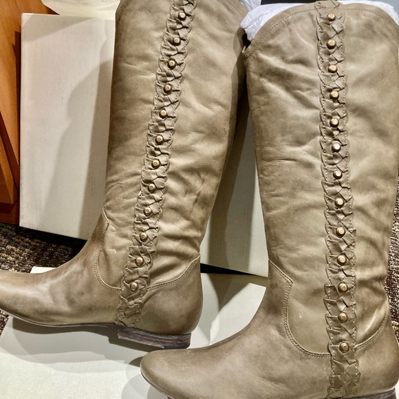 NWB Mia Limited Edition Lea  Military Green Leather Knee High Boots - Picture 8 of 11